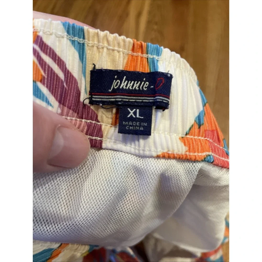 Johnnie O Men's Swim Trunks Multicolored All Over Floral Print Size XL